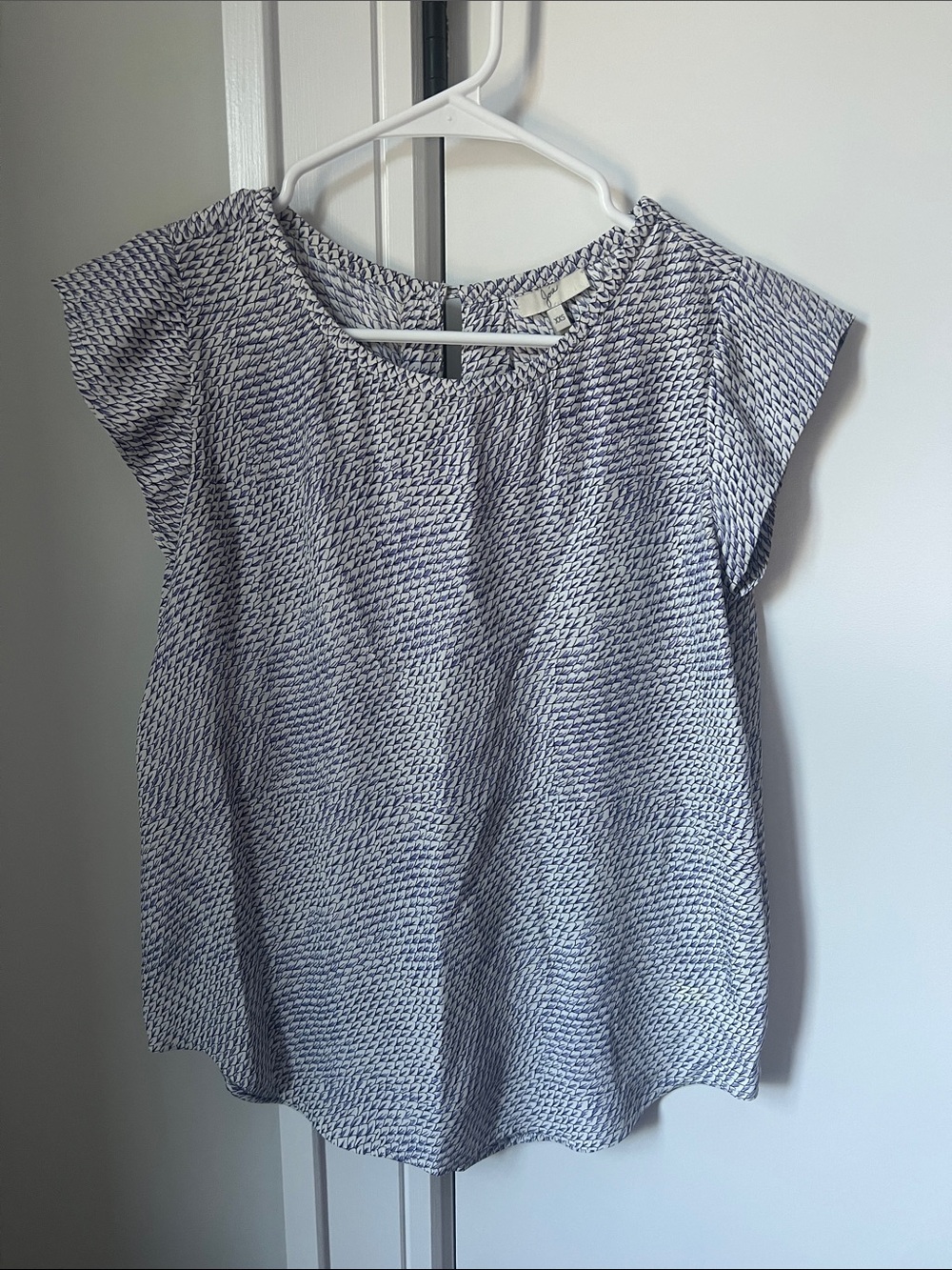 Joie Navy & White Short Sleeve Scoop Neck Blouse 100% Silk